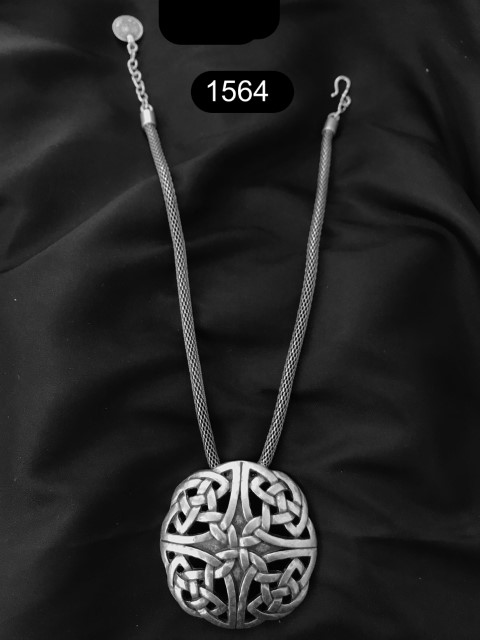 NECKLACE 1564