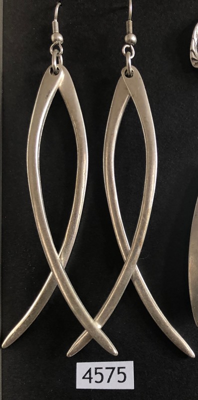 EARRINGS 4575