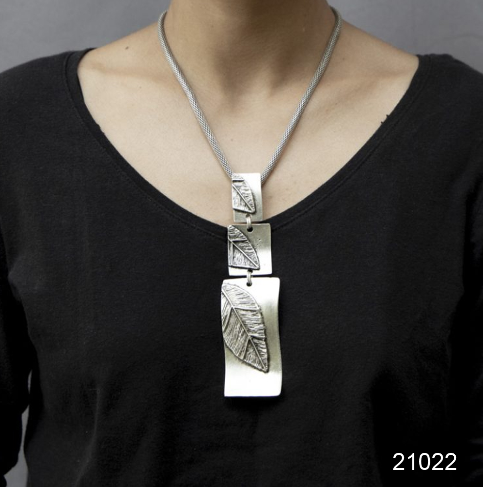 NECKLACE 21022